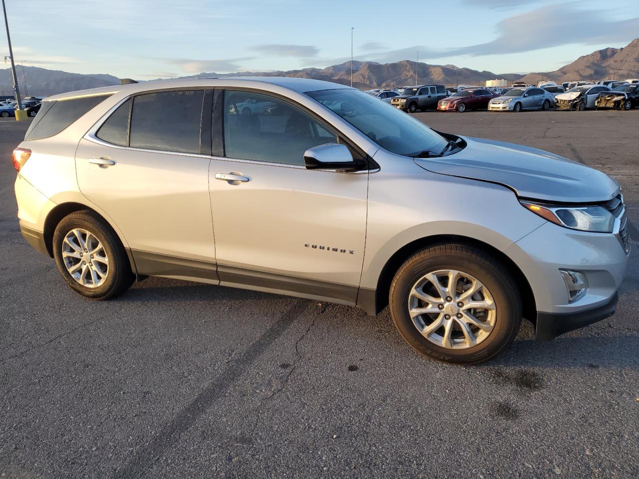 2018 Chevrolet Equinox - Image 4