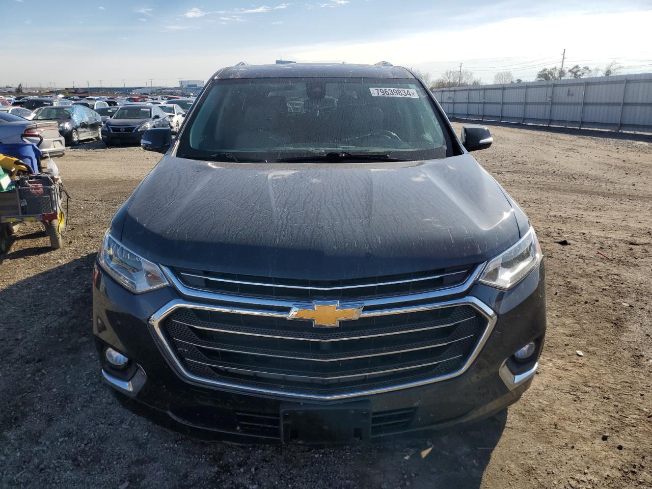 VIN 1GNEVKKW3KJ269506 2019 CHEVROLET TRAVERSE no.5