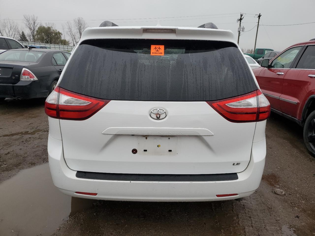 2019 Toyota Sienna - Image 6