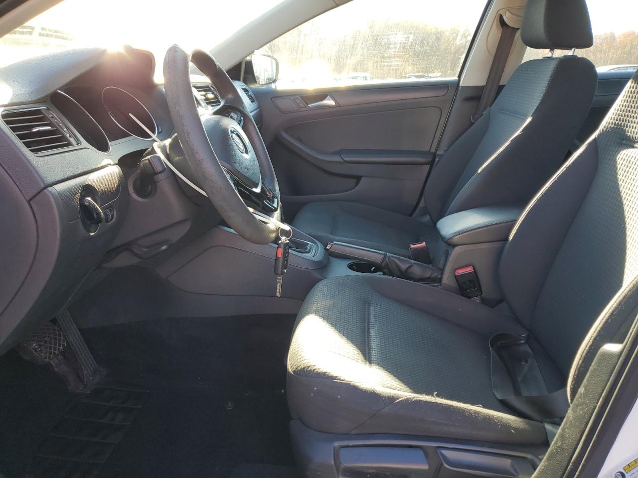 2016 Volkswagen Jetta - Image 7
