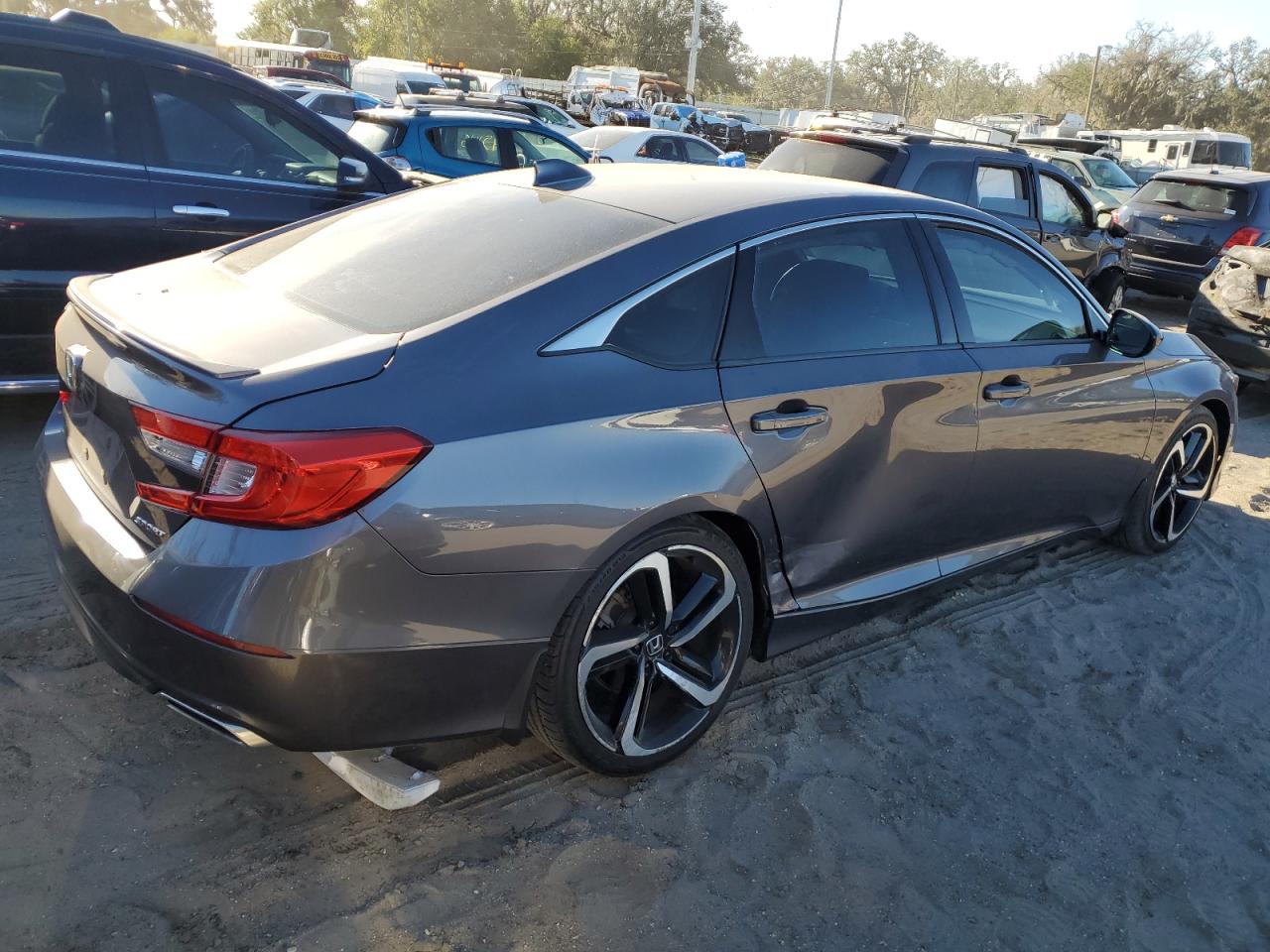 2018 Honda Accord Sport VIN: 1HGCV1F31JA263990 Lot: 81422014