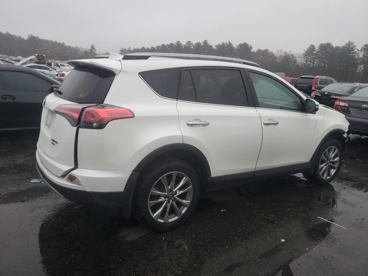 VIN 2T3DFREVXHW553917 2017 TOYOTA RAV4 no.3