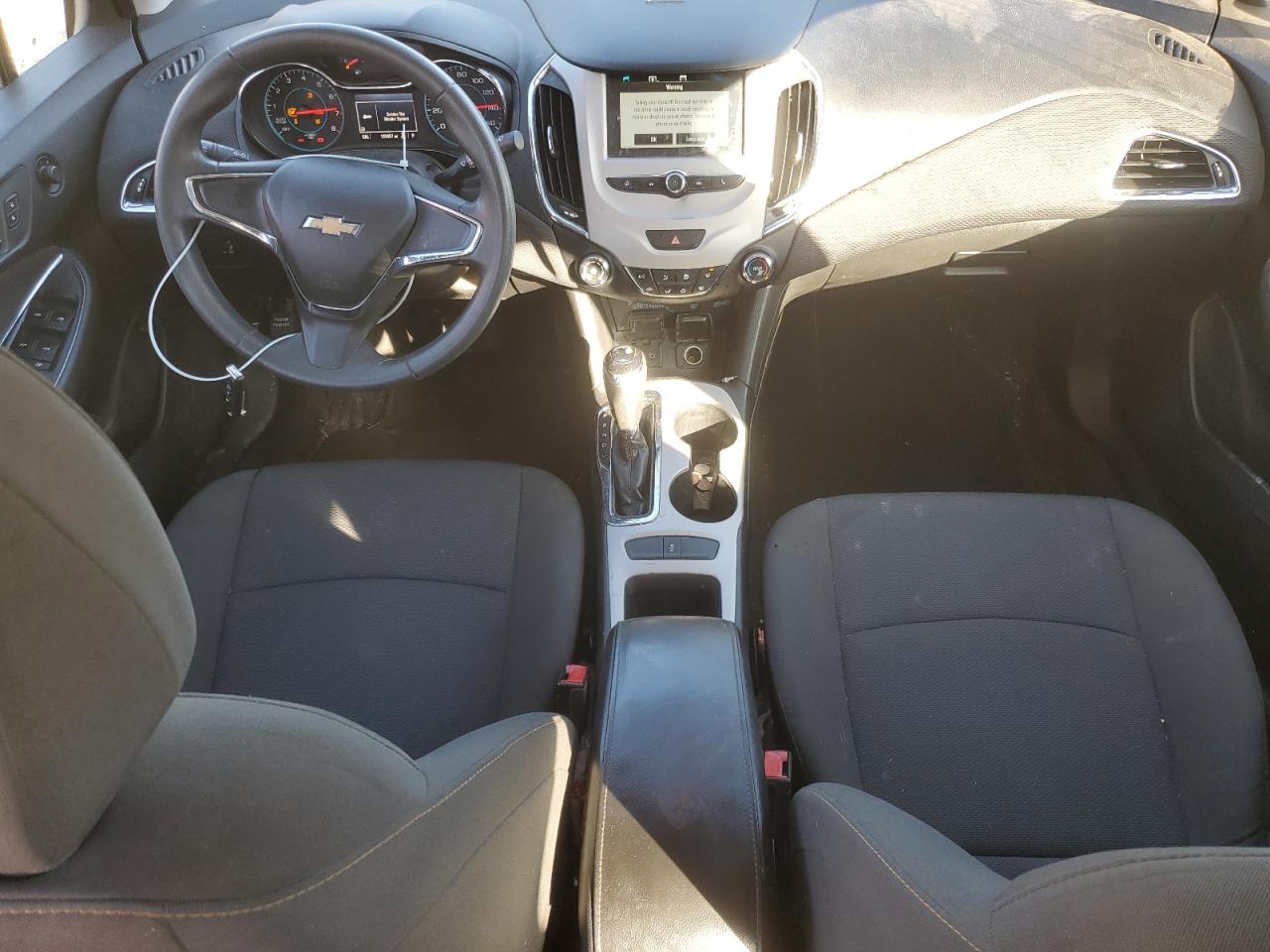 2018 Chevrolet Cruze - Image 8