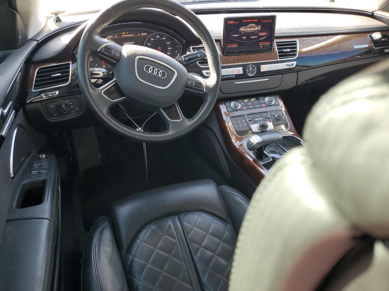 2014 Audi A8 - Image 8