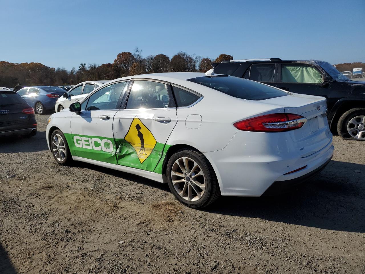 2019 Ford Fusion - Image 2