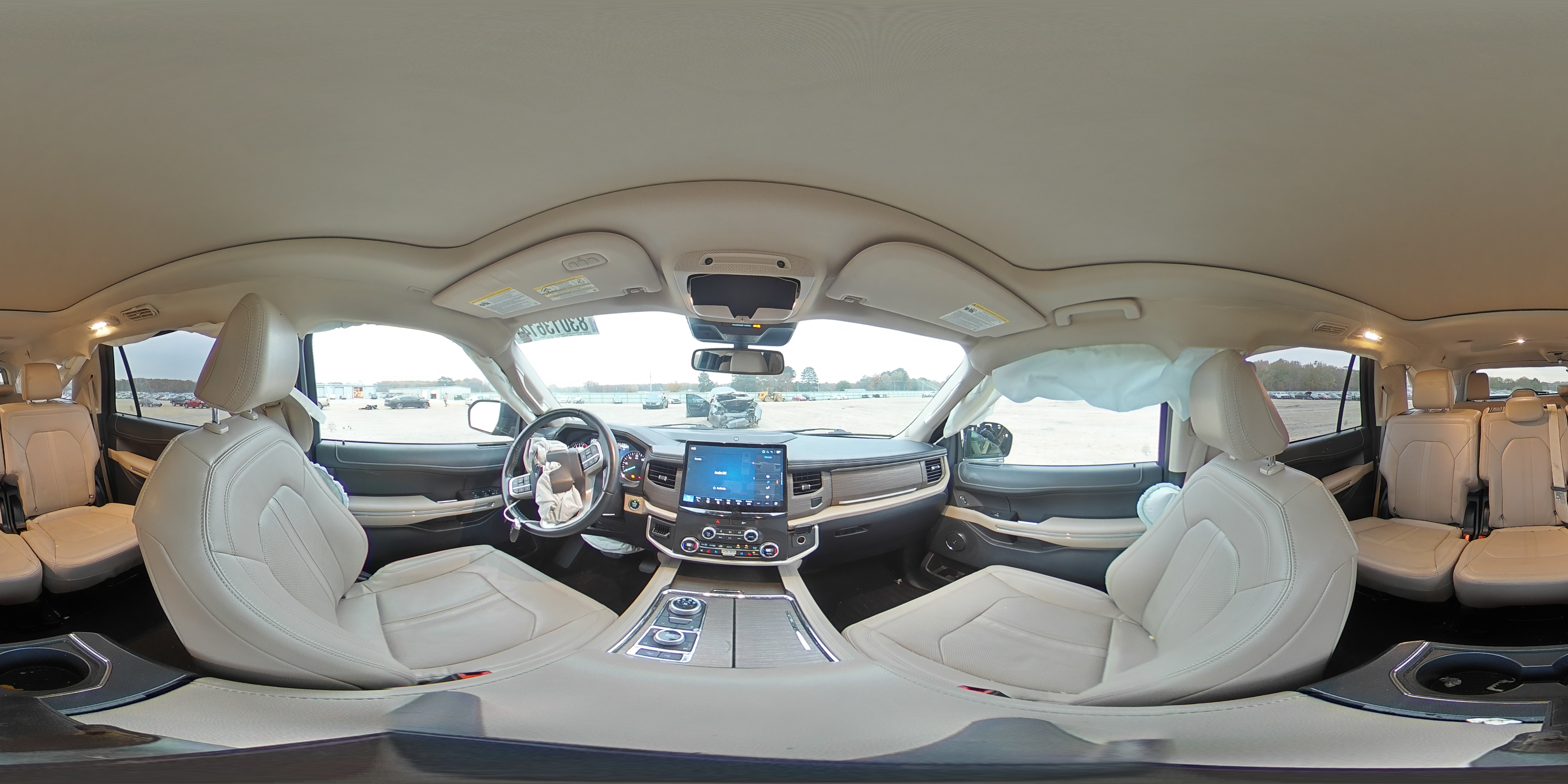 2022 Ford Expedition - Image 13
