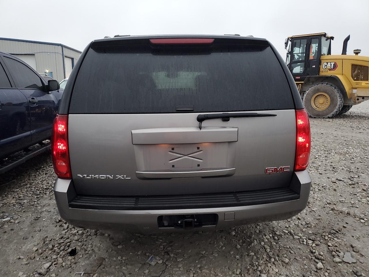 2007 GMC Yukon Xl C1500 VIN: 1GKFC16J47R214460 Lot: 80433894