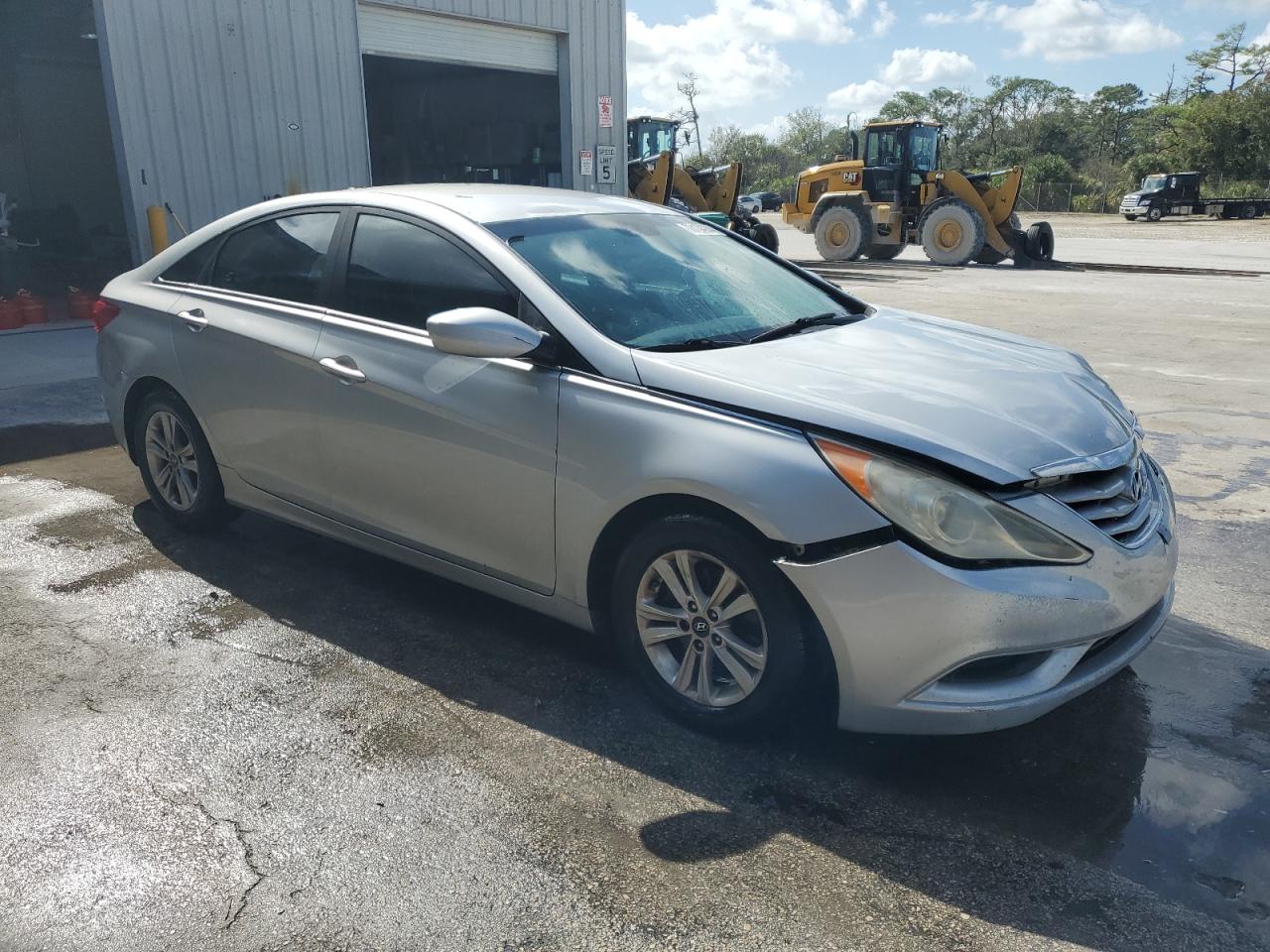 2012 Hyundai Sonata - Image 4