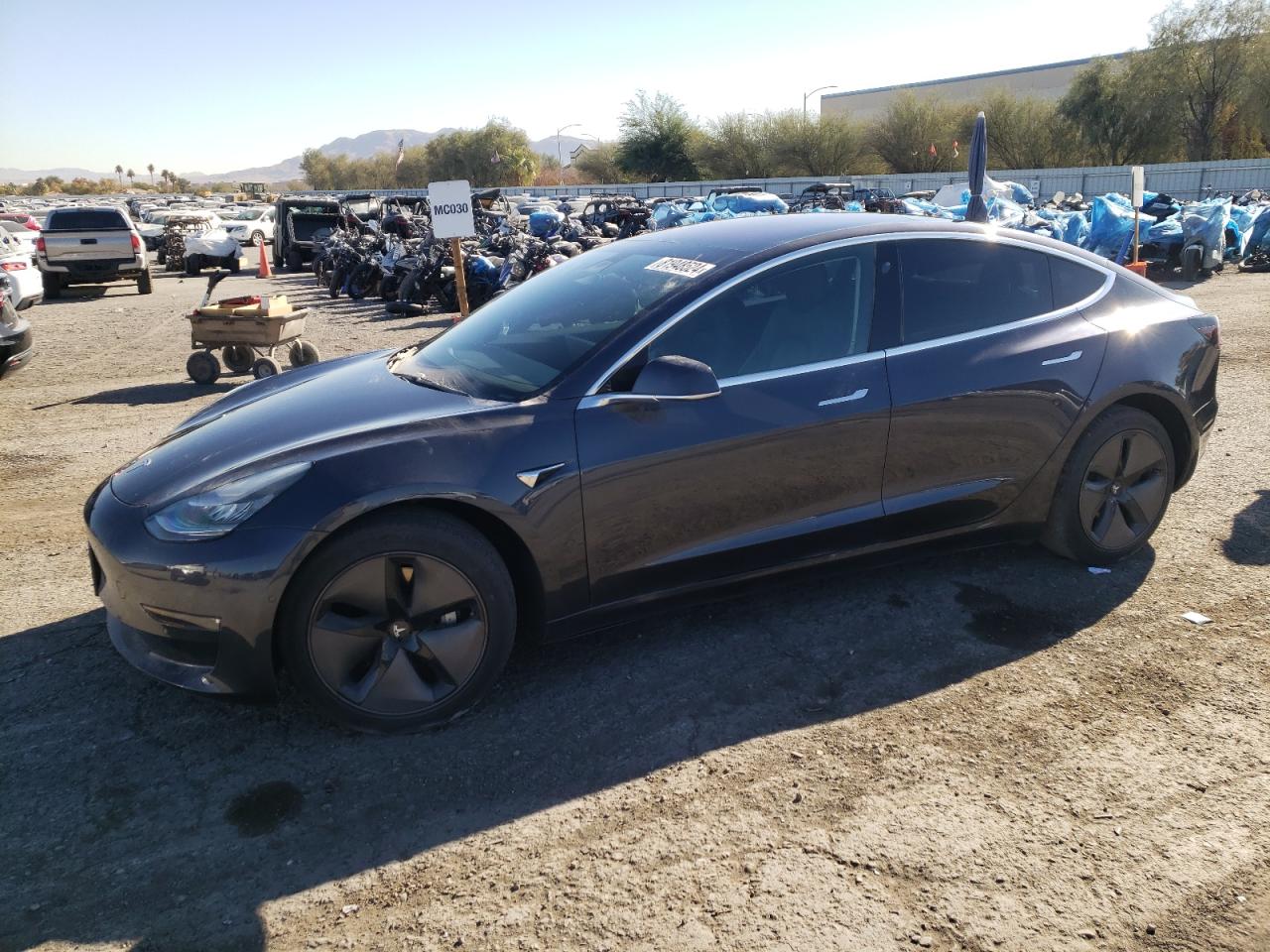 VIN 5YJ3E1EA5JF123723 2018 TESLA MODEL 3 no.1