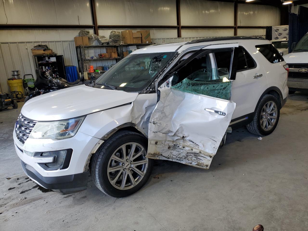2016 Ford Explorer - Image 1