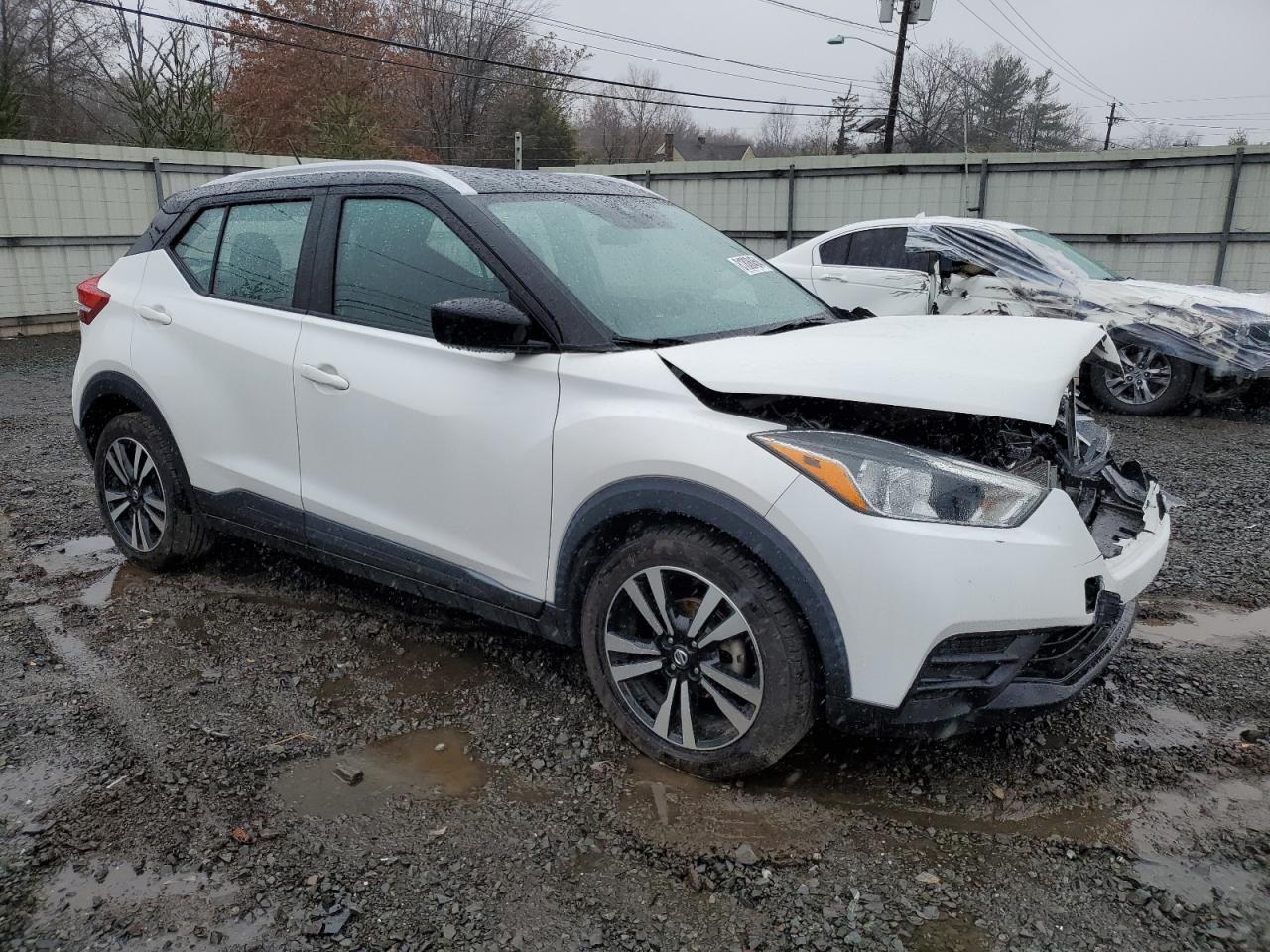 2020 Nissan Kicks - Image 4