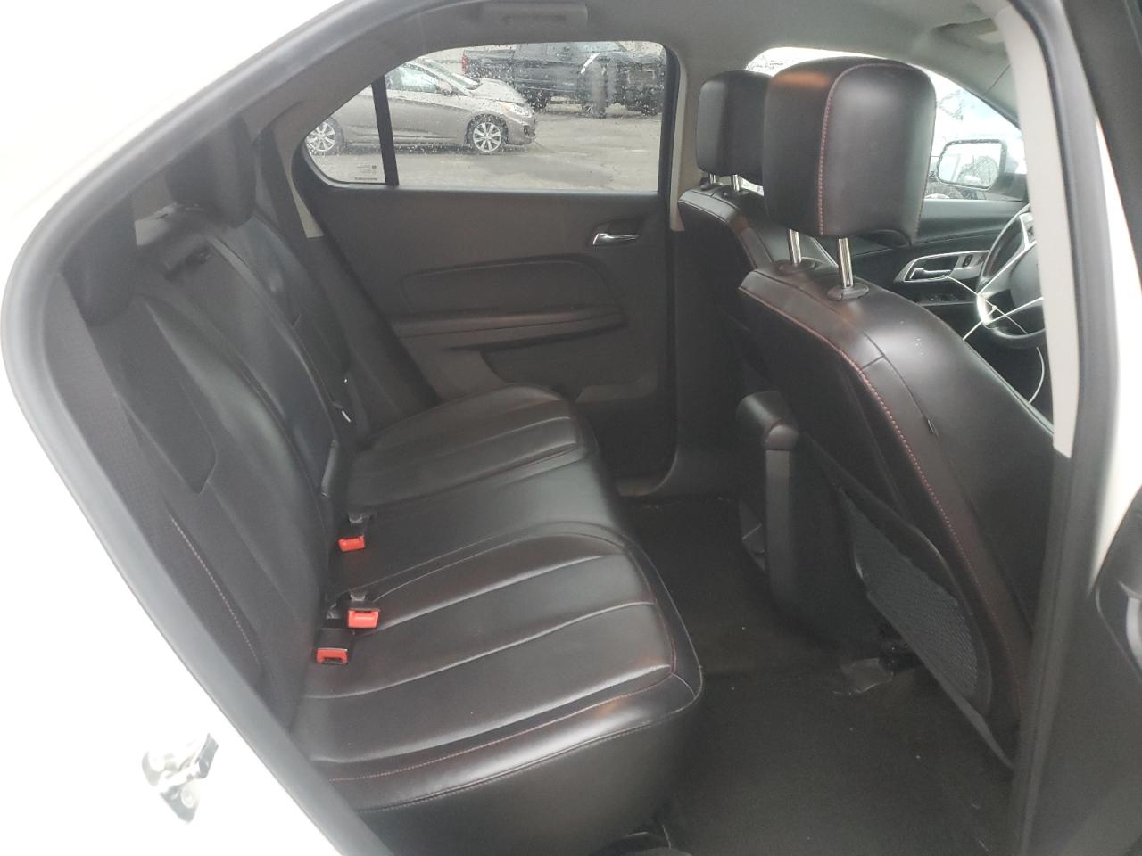 2015 Chevrolet Equinox - Image 11