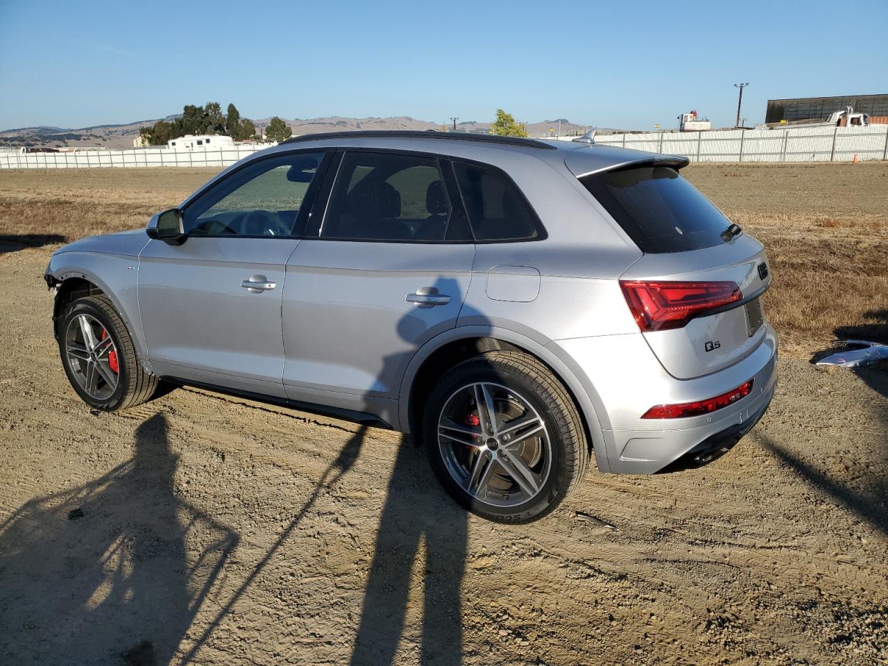 2024 Audi Q5 - Image 2