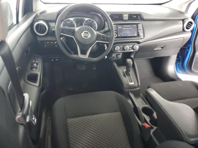  NISSAN VERSA 2022 Синий