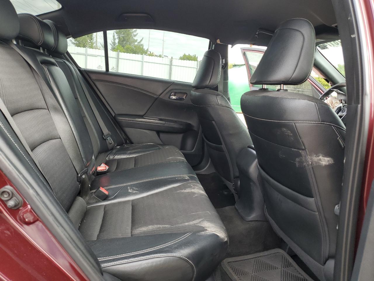 2016 Honda Accord - Image 11