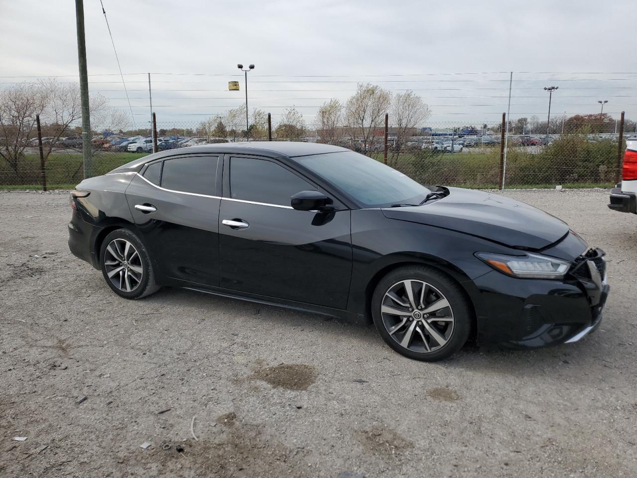 2019 Nissan Maxima - Image 4