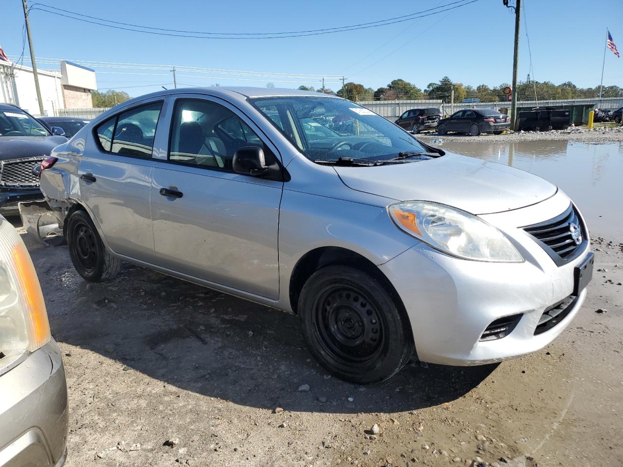 2014 Nissan Versa - Image 4