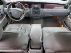 2005 Lincoln Town Car Signature Limited en Venta en Bakersfield, CA - Front End