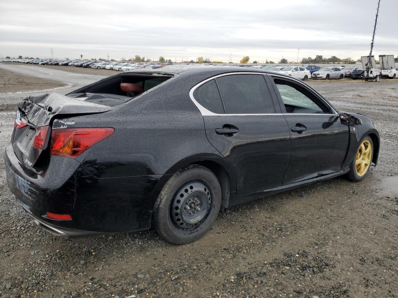 2014 Lexus GS - Image 3