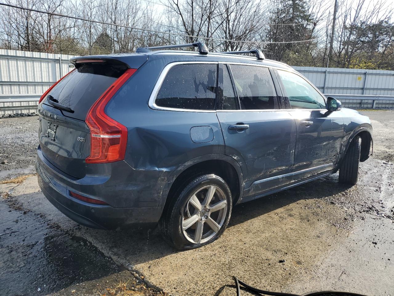 2023 Volvo XC90 - Image 3