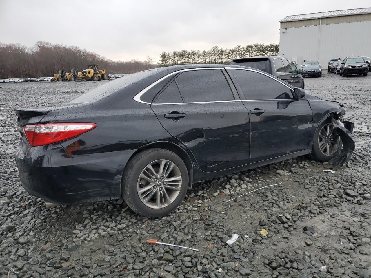 VIN 4T1BF1FKXHU406129 2017 TOYOTA CAMRY no.3