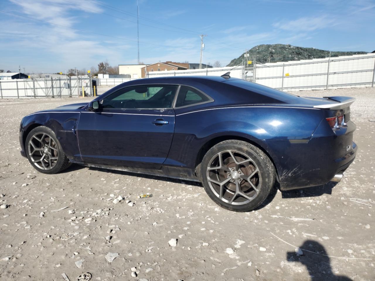 2011 Chevrolet Camaro - Image 2
