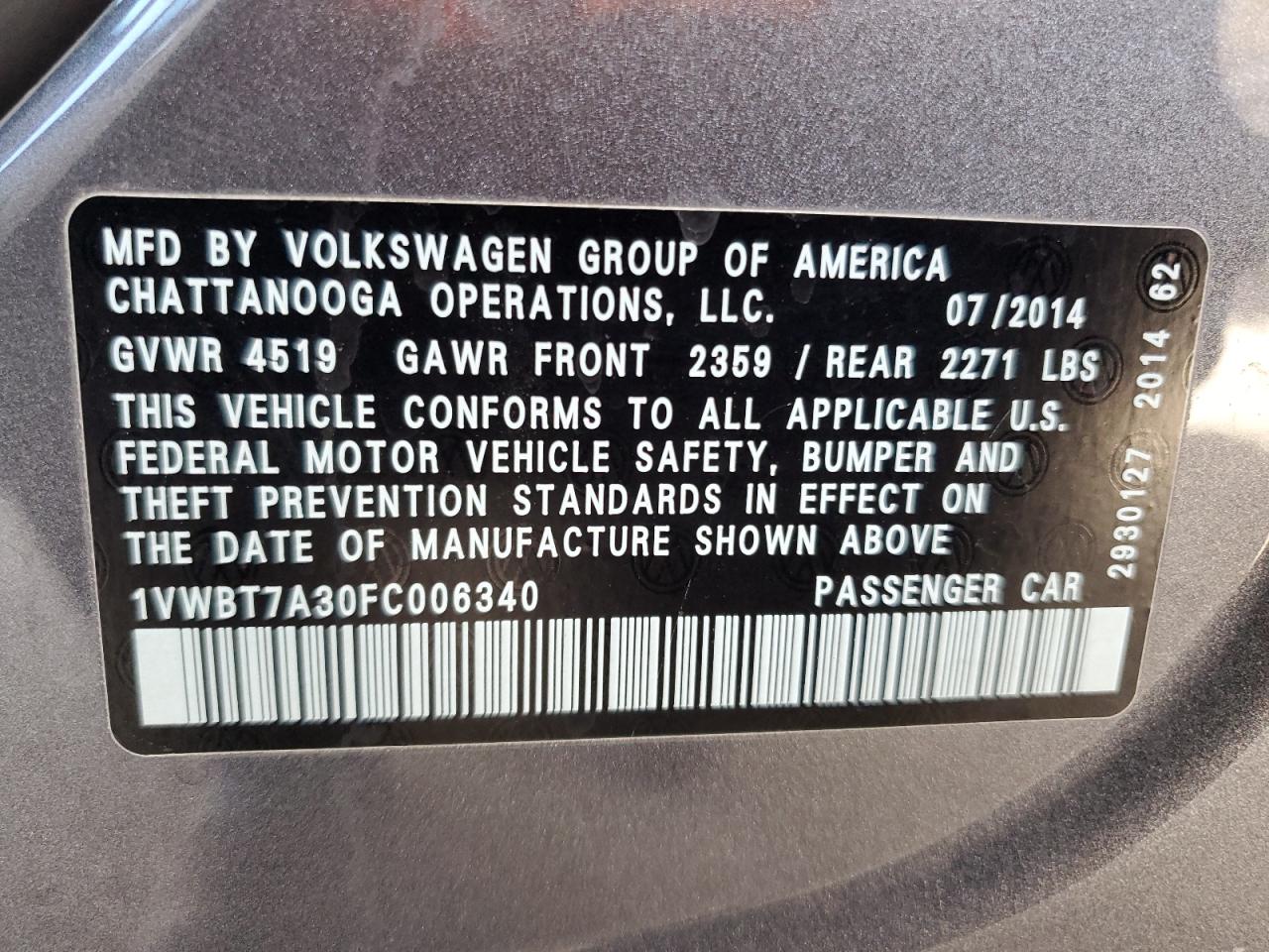 2015 Volkswagen Passat - Image 12