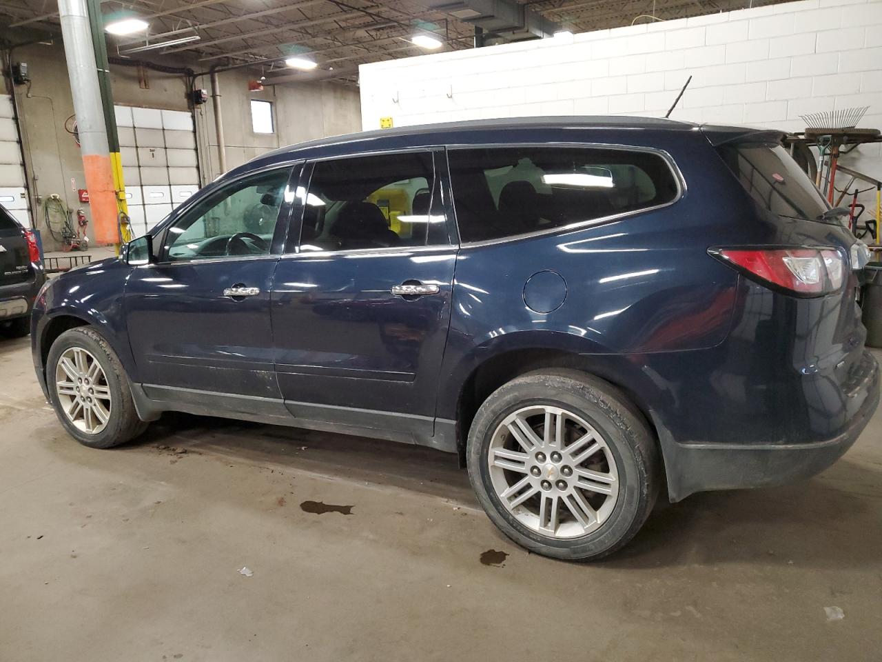 2015 Chevrolet Traverse - Image 2