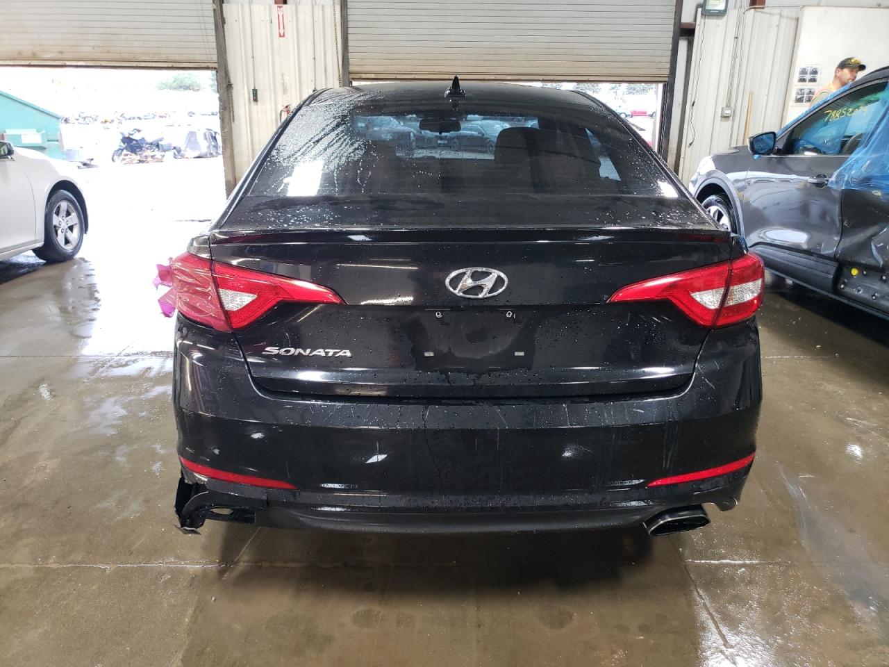 2017 Hyundai Sonata - Image 6