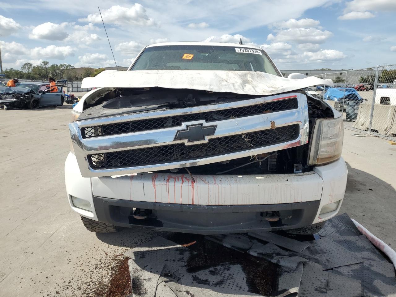 2007 Chevrolet Silverado - Image 5