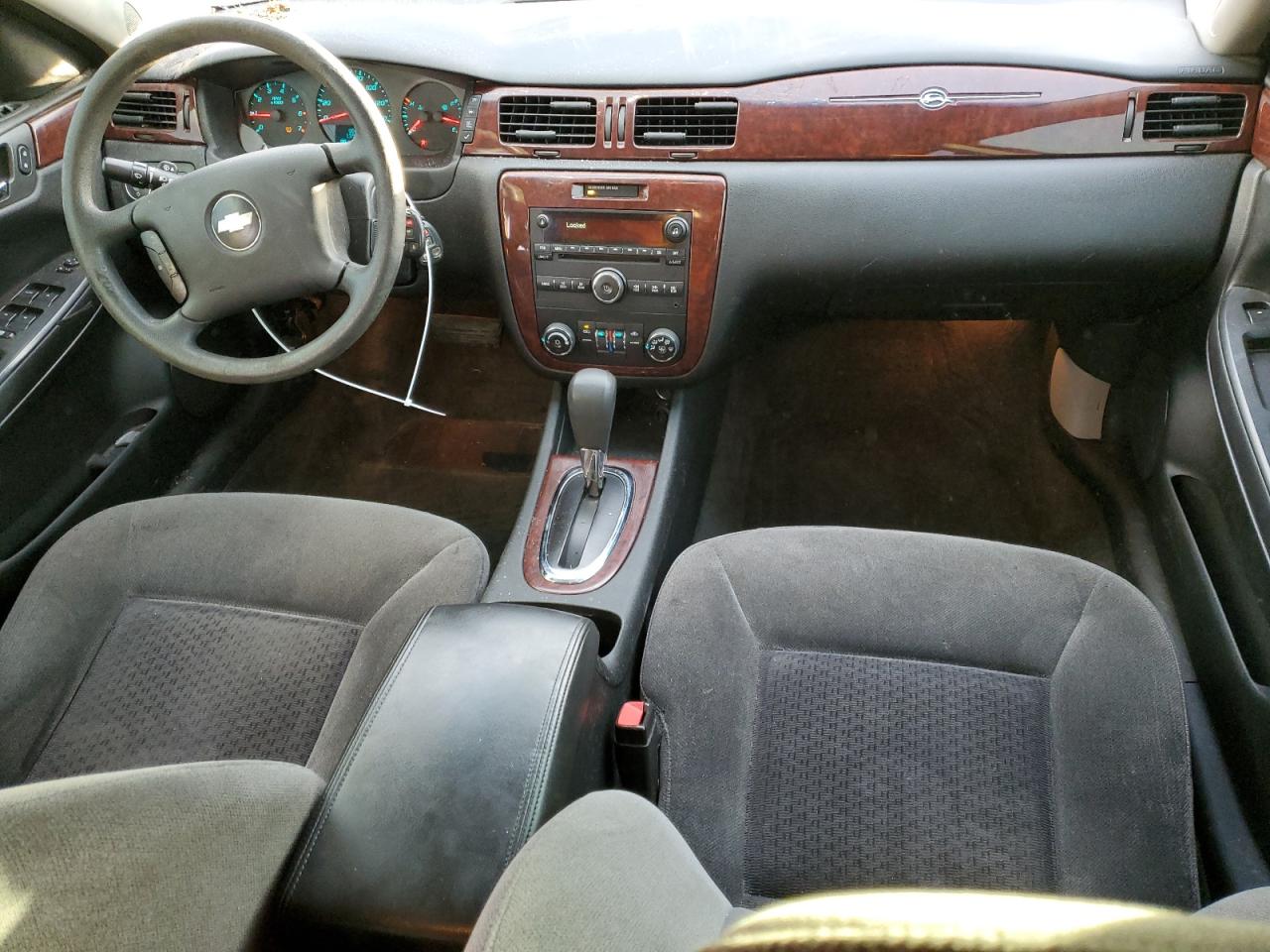 2010 Chevrolet Impala - Image 8