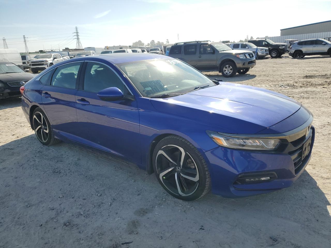 VIN 1HGCV2F39JA051523 2018 HONDA ACCORD no.4