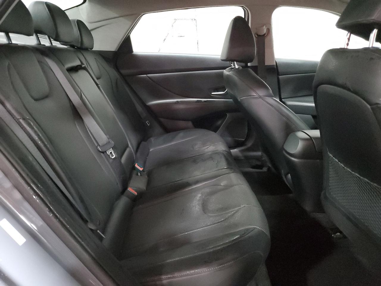 2023 Hyundai Elantra - Image 10