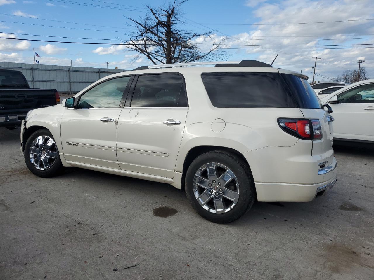 2015 GMC Acadia - Image 2