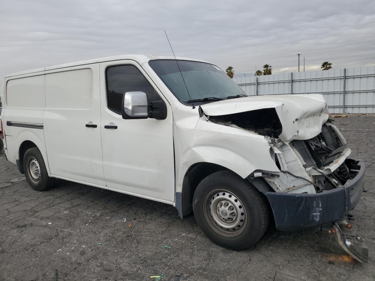 VIN 1N6AF0KY9JN815711 2018 NISSAN NV no.4