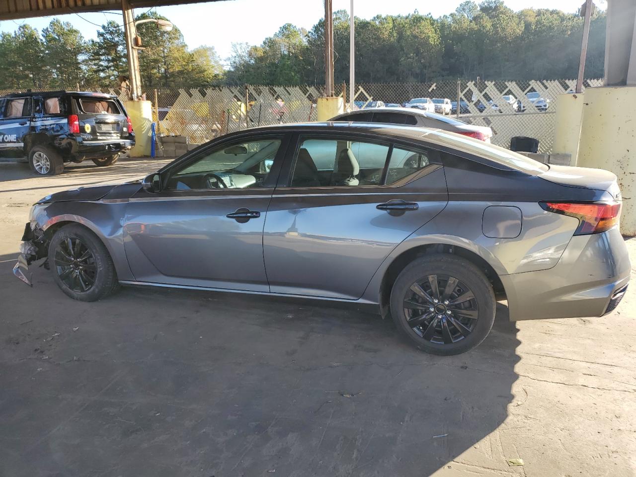 2021 Nissan Altima - Image 2
