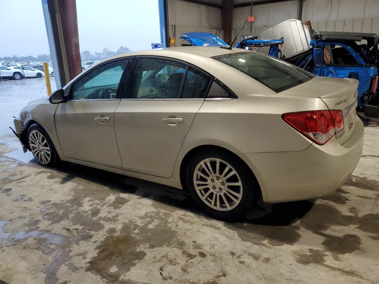 2013 Chevrolet Cruze - Image 2