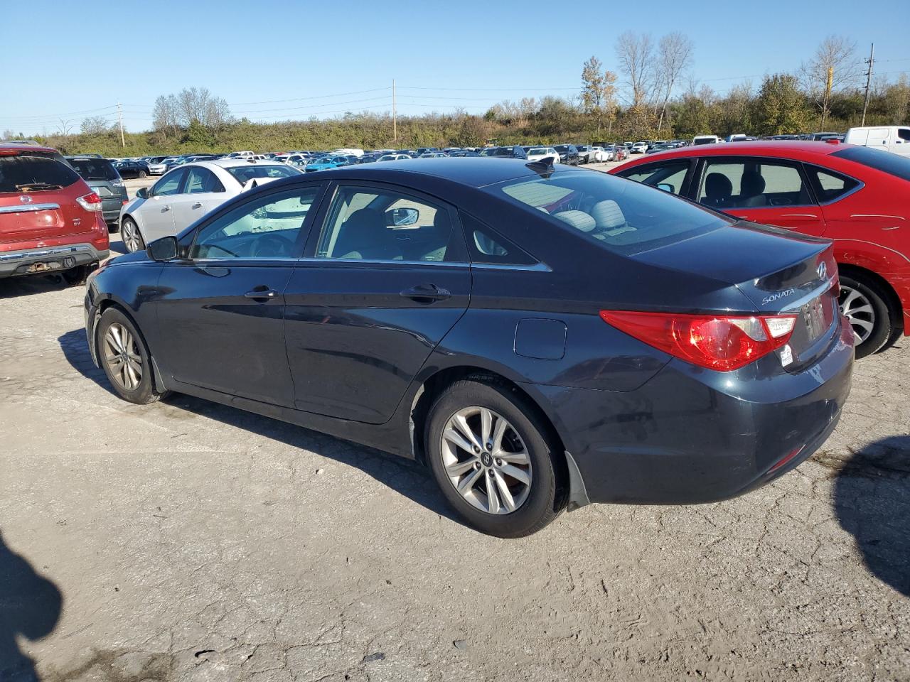 2013 Hyundai Sonata - Image 2