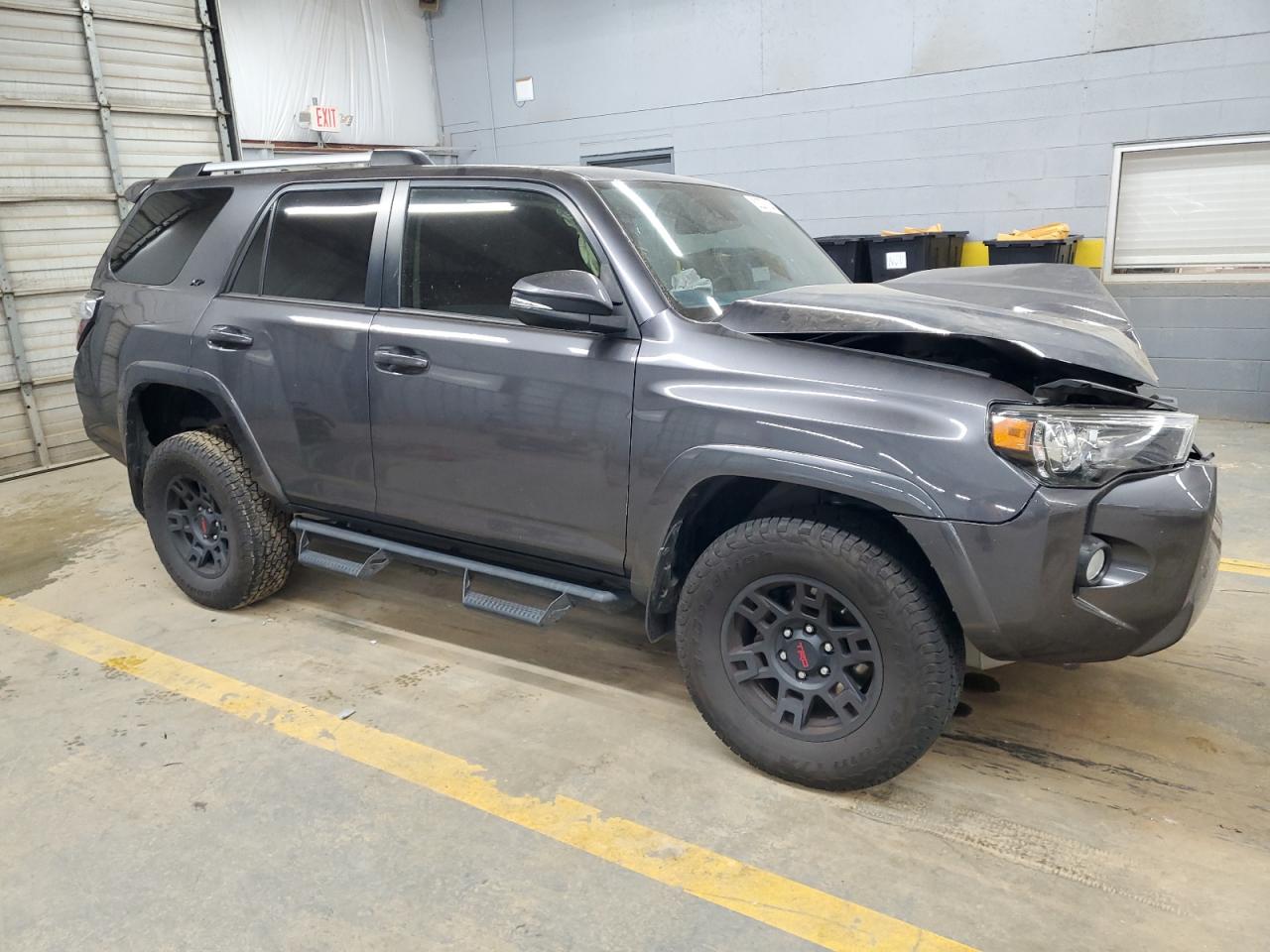 2020 Toyota 4Runner - Image 4