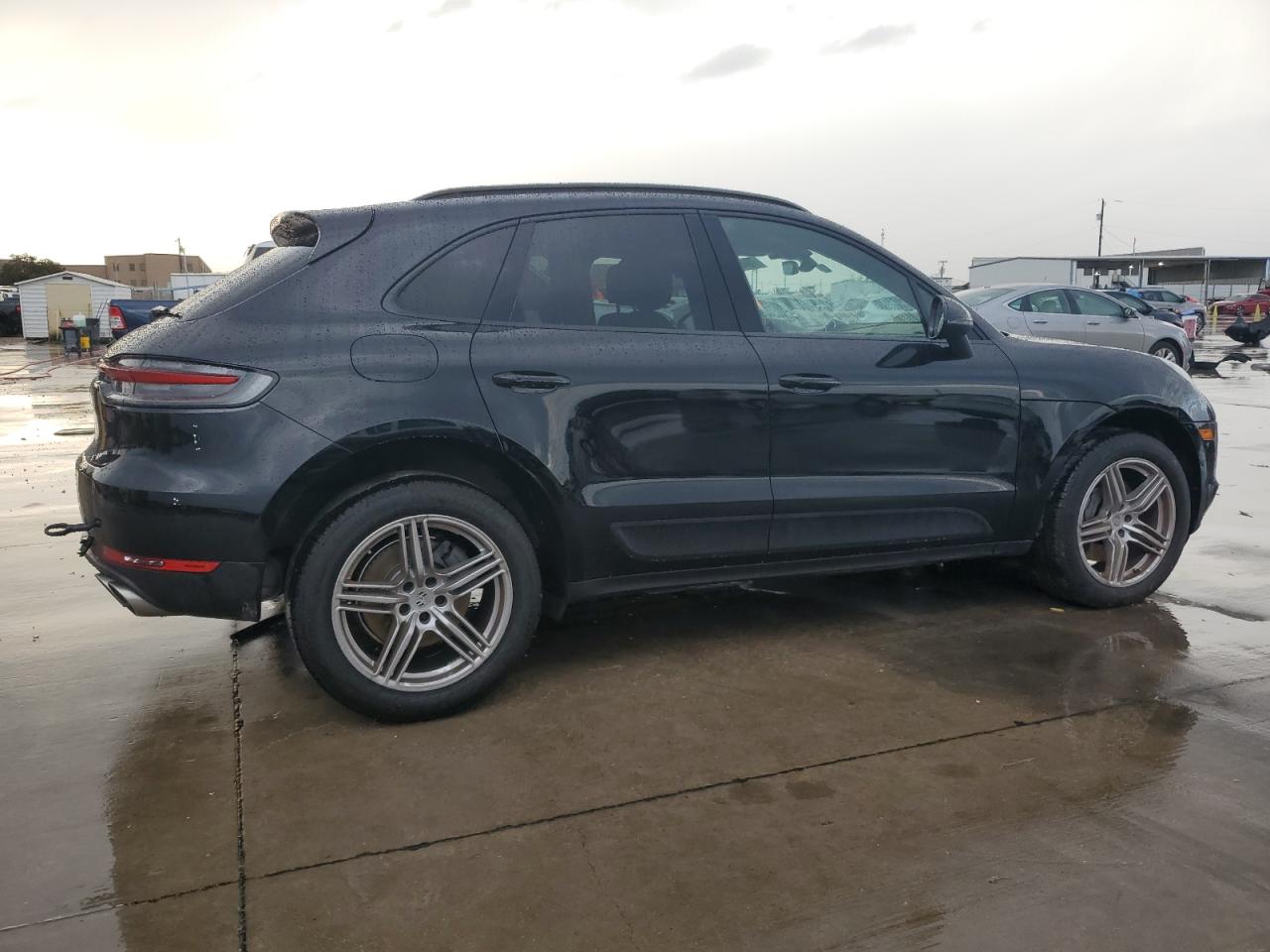 2019 Porsche Macan - Image 3