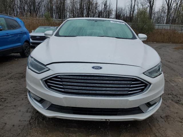  FORD FUSION 2017 Белы