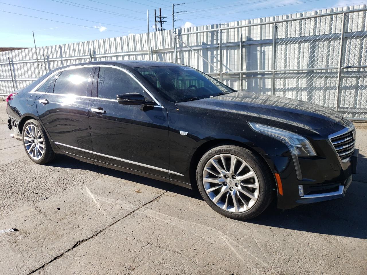 2017 Cadillac CT6 - Image 4