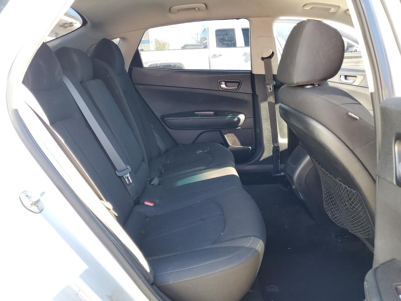 2019 Kia Optima - Image 10