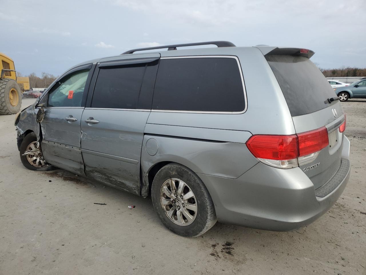 2009 Honda Odyssey - Image 2