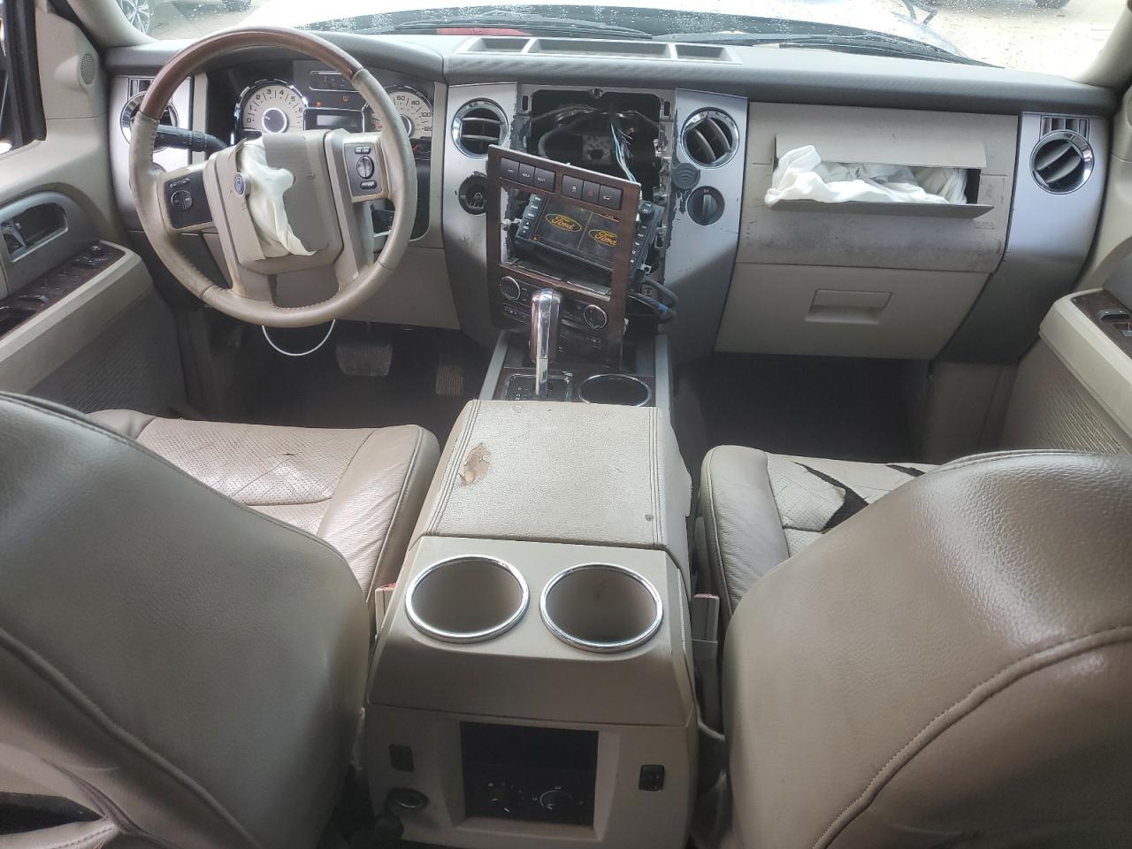 2010 Ford Expedition - Image 8