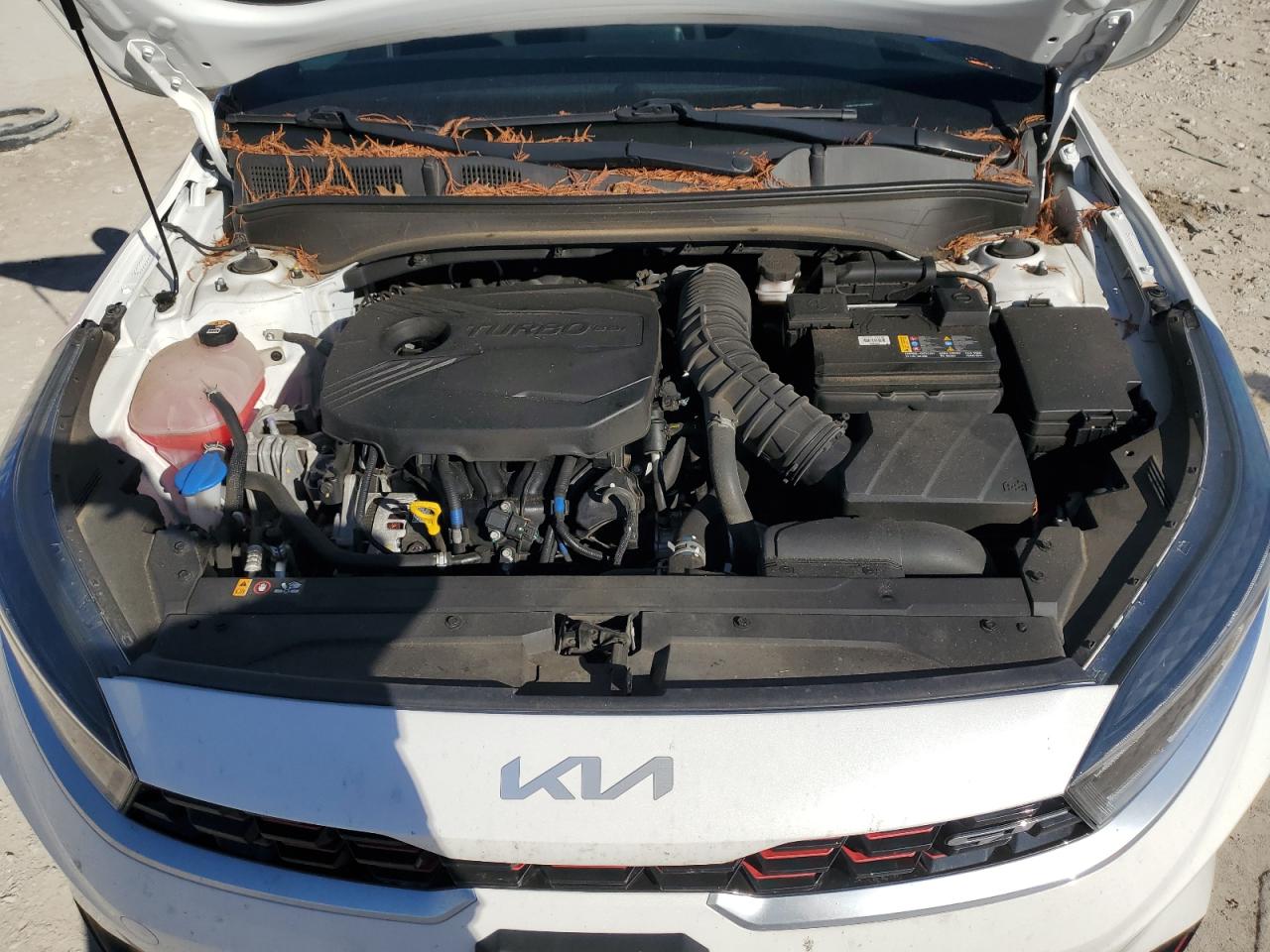 2022 Kia Forte - Image 11