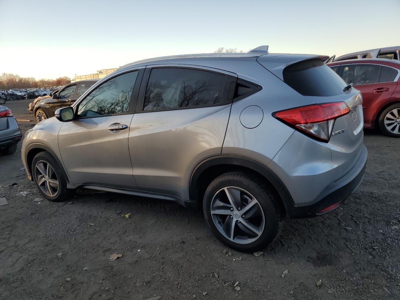 VIN 3CZRU6H55MM705081 2021 HONDA HR-V no.2