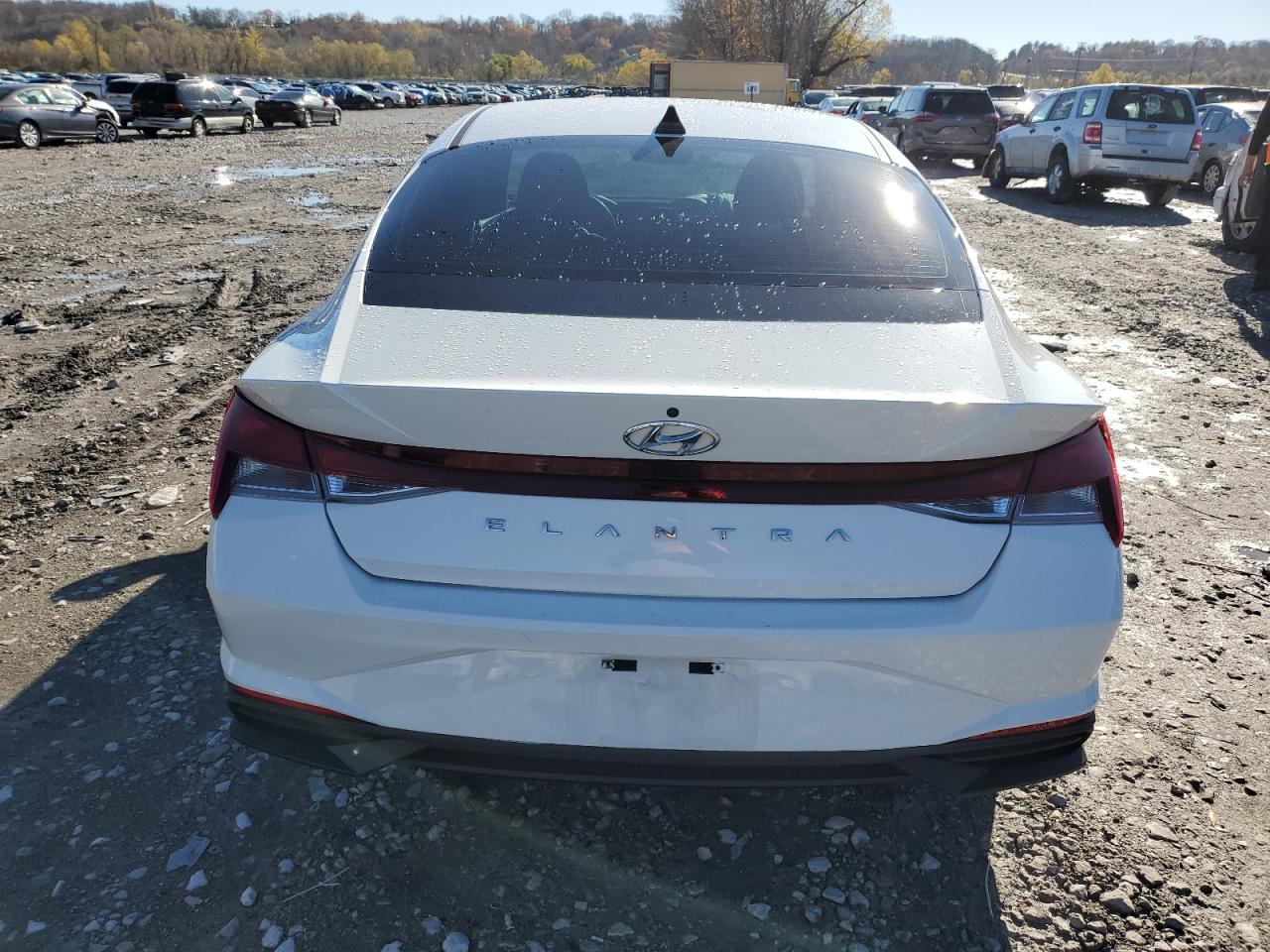 2021 Hyundai Elantra - Image 6