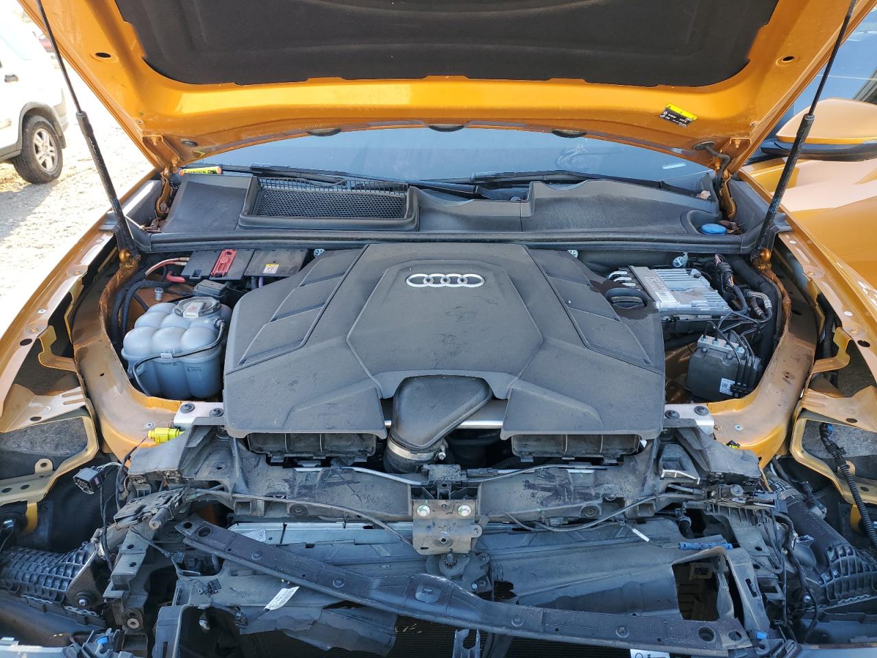 2019 Audi Q8 - Image 12