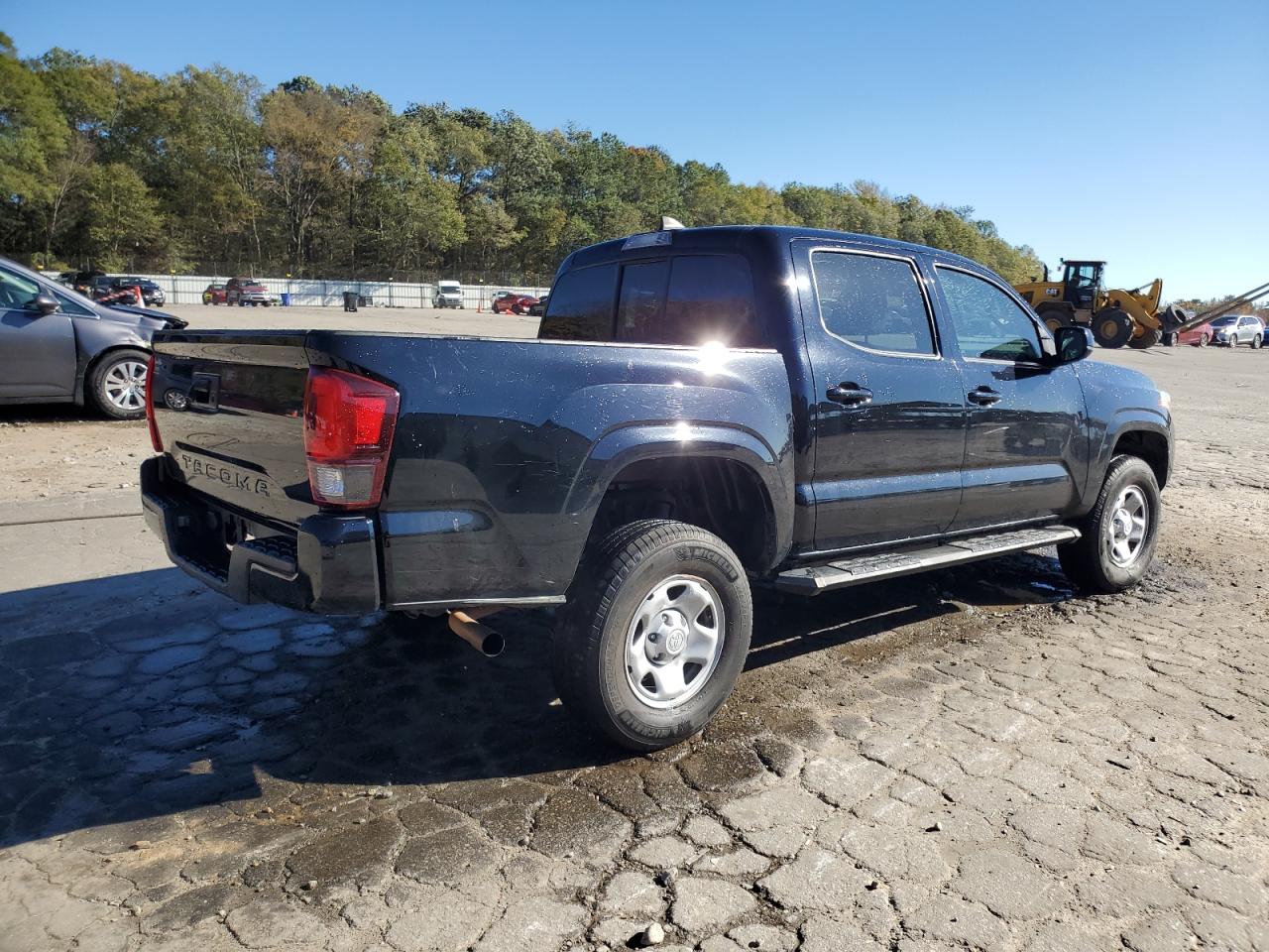 VIN 5TFAX5GN5KX155796 2019 TOYOTA TACOMA no.3